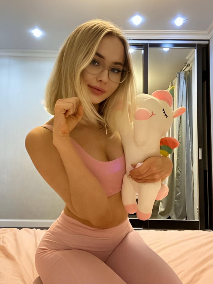 Диана привлекальеная девушка из Боровичей цена от 2000 руб