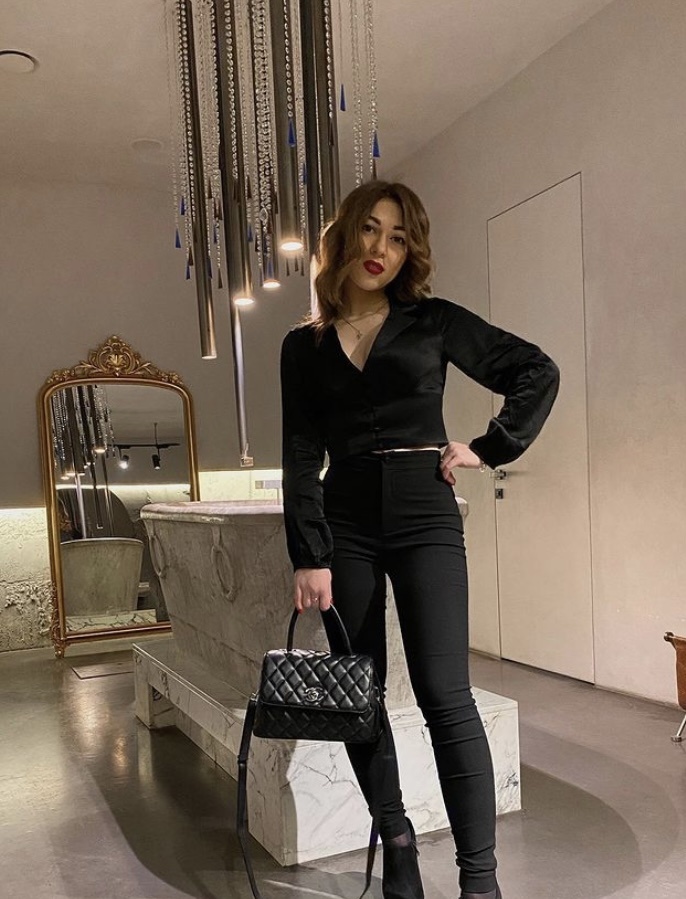 🎥 КАТЯ привлекальеная девушка из Боровичей цена от 8000 руб