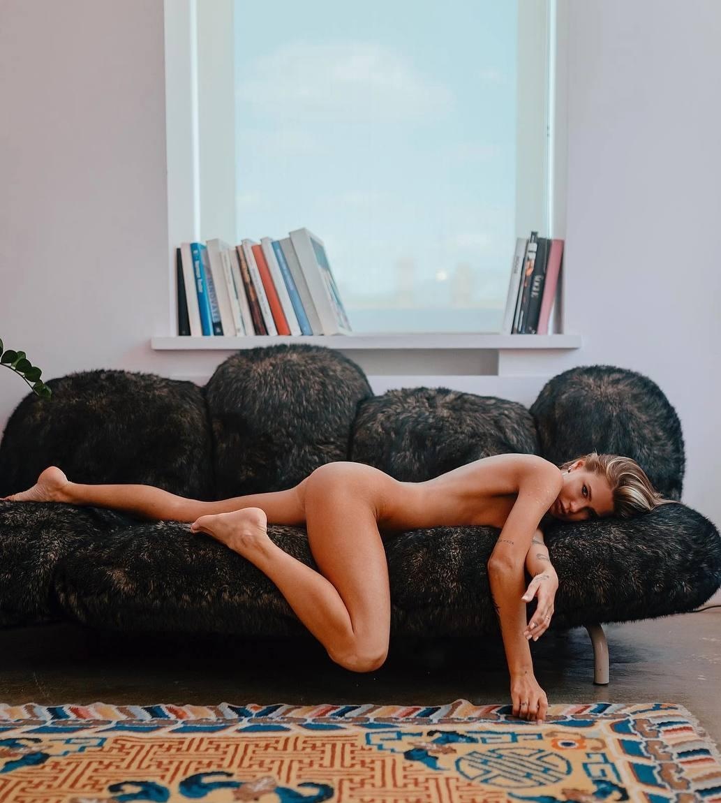 Юлия привлекальеная девушка из Боровичей цена от 8000 руб