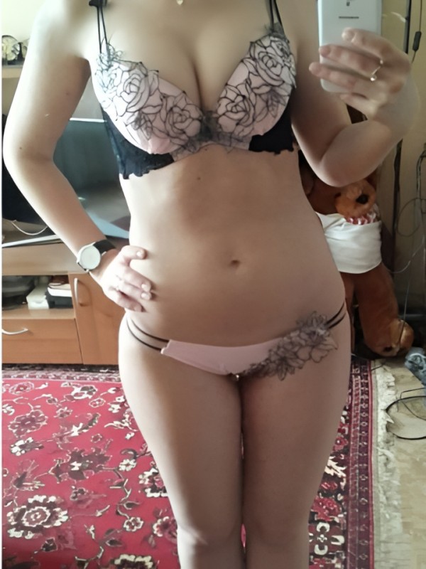 Софи привлекательная девушка из Боровичей цена от 2500 руб