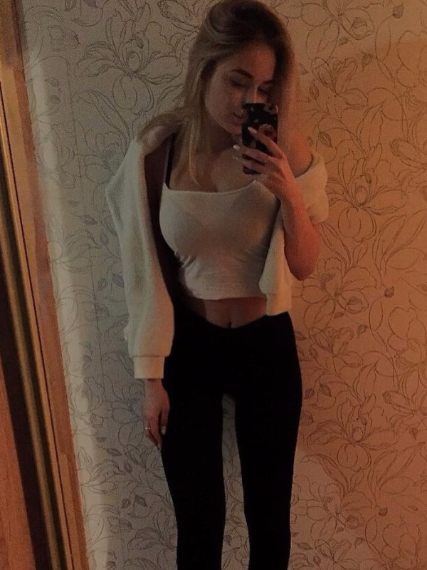 Виола привлекательная девушка из Боровичей цена от 3500 руб