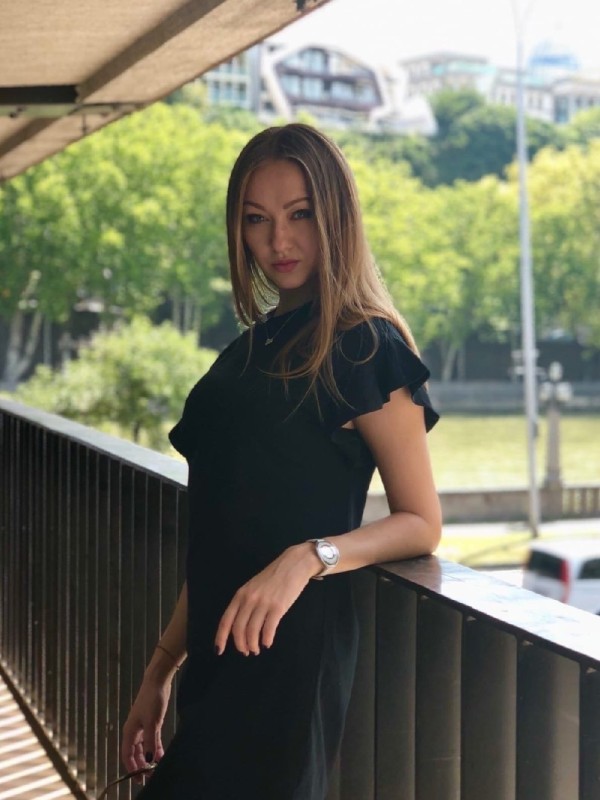 Клава привлекательная девушка из Боровичей цена от 3500 руб