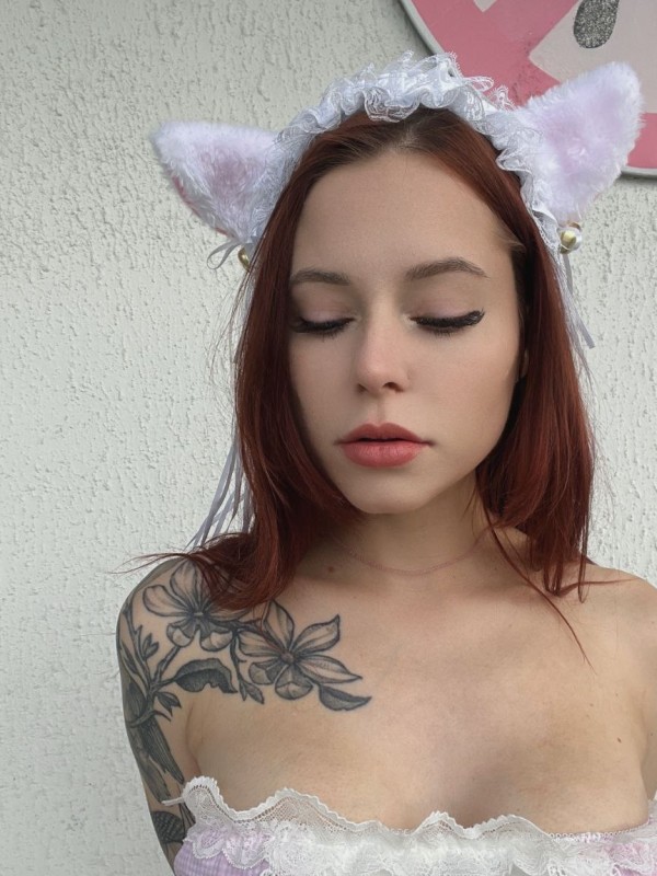 Мирабелла привлекательная девушка из Боровичей цена от 5000 руб